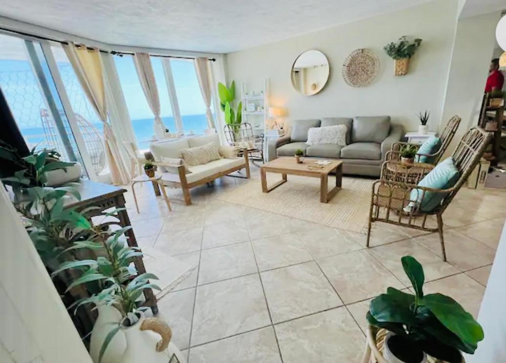 Beach Oasis 704 Lovely Daytona Ocean Front For 5 Sleeps Up To 12 Daytona Beach Exterior photo